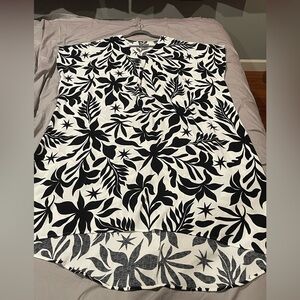 Black and White OS Floral Women's Kaftan Dress NWOT